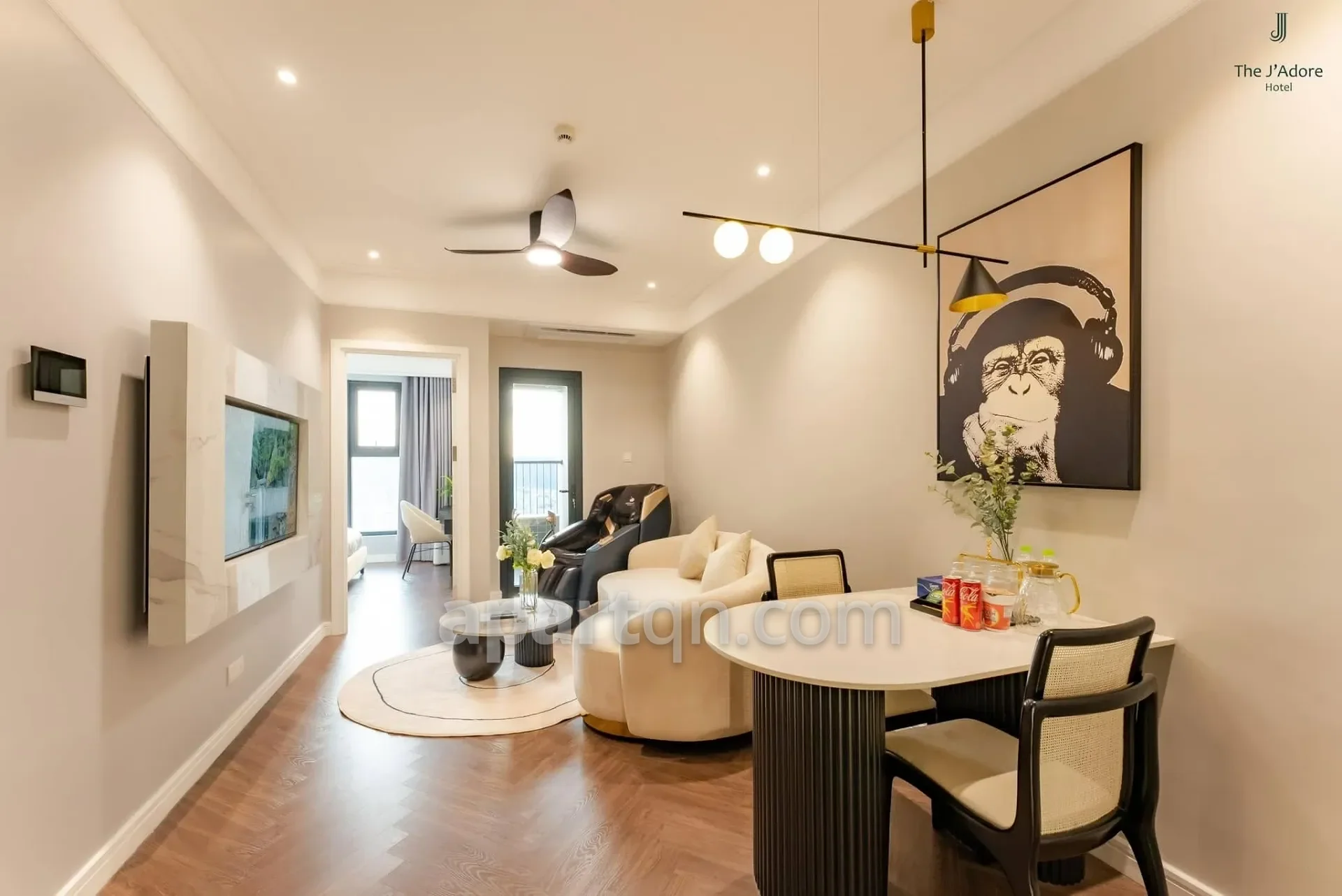 2 phòng ngủ · View biển · Altara Residences · 3/12