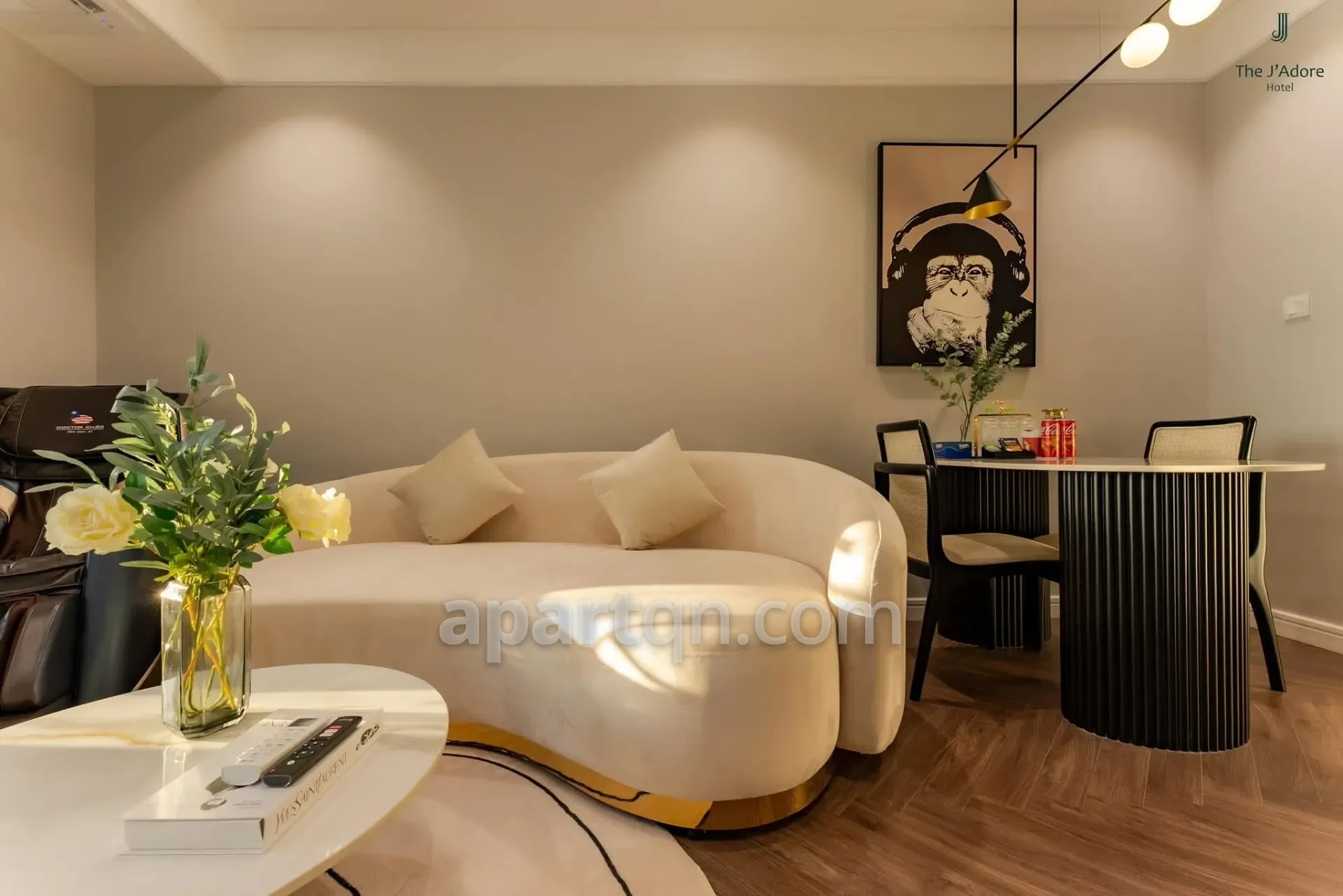 2 phòng ngủ · View biển · Altara Residences · 4/12